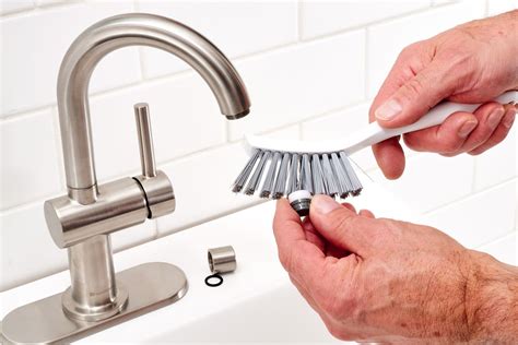 shower faucet with easy clean